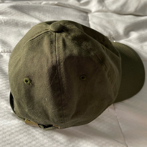 Women’s Green Hat with Silver Chains 🧢 - Picture 13 of 15